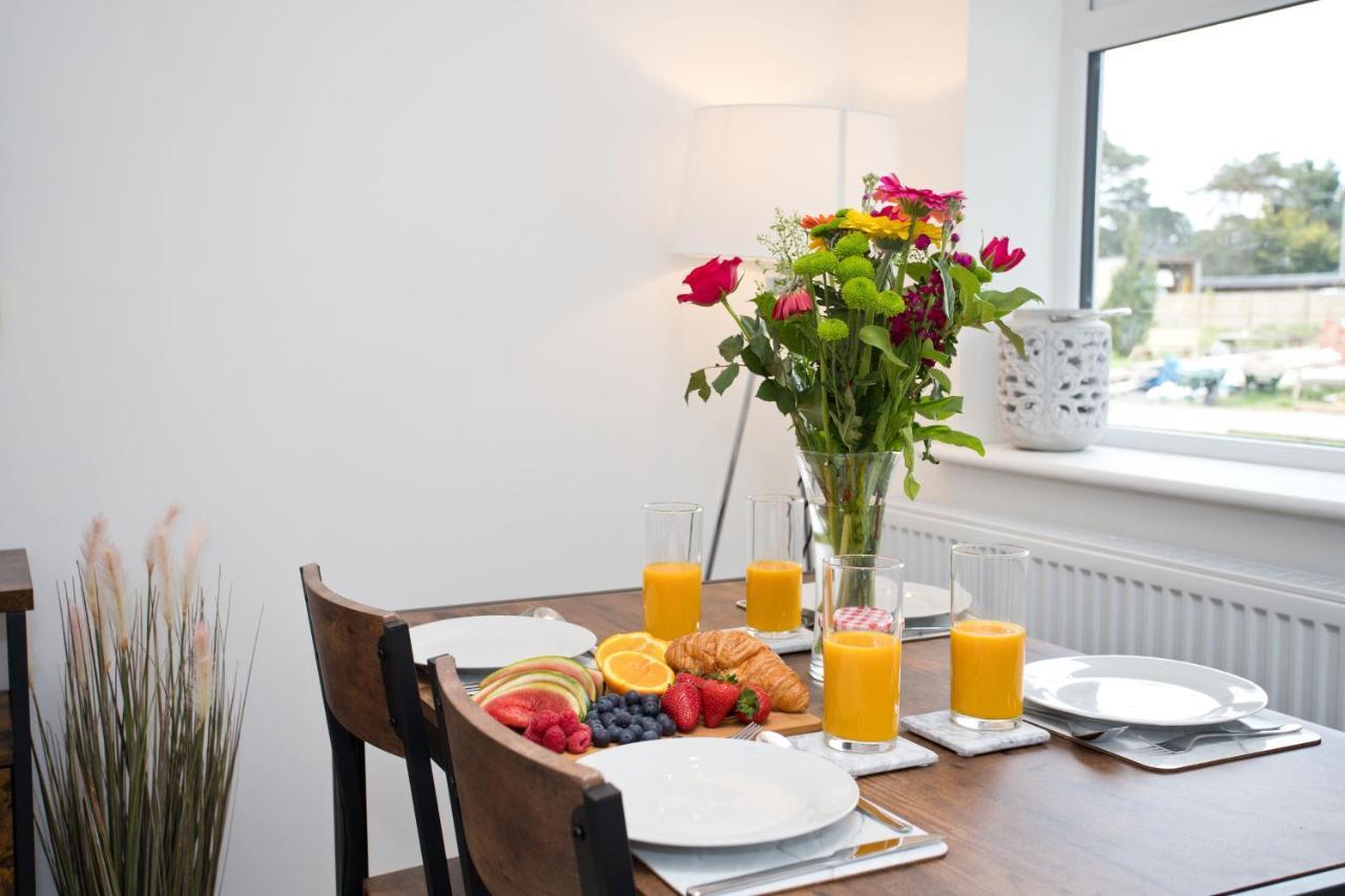 The Bearded Goat Den - A Rural Retreat At This Modern Holiday Cottage Saint Leonards Extérieur photo