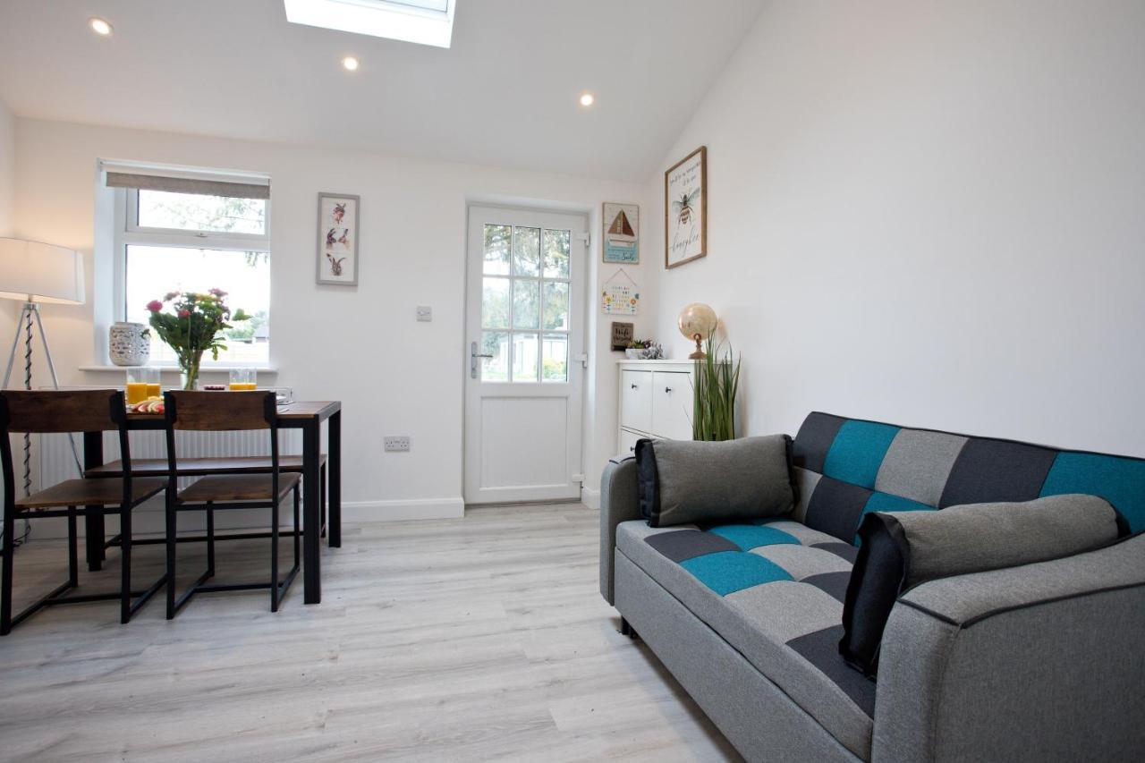 The Bearded Goat Den - A Rural Retreat At This Modern Holiday Cottage Saint Leonards Extérieur photo